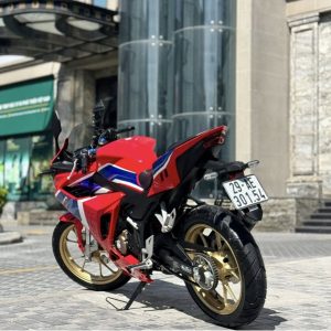 Honda CBR 150R 2025 29AE-301.54 5 580484204 3394939967320244 5469458881492839385 n