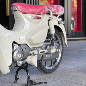 Honda Super Cub C125 2025 (Bản Custom mới) 5 z7273835979788 cc70bdc5d542cb47de493492ceb8797d