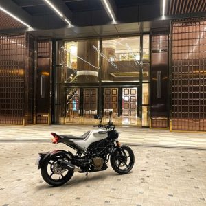 Husqvarna Vitpilen 400 2024 29A1-239.63 10 z7317256682225 f494045c1da306befed218b2a4b250af