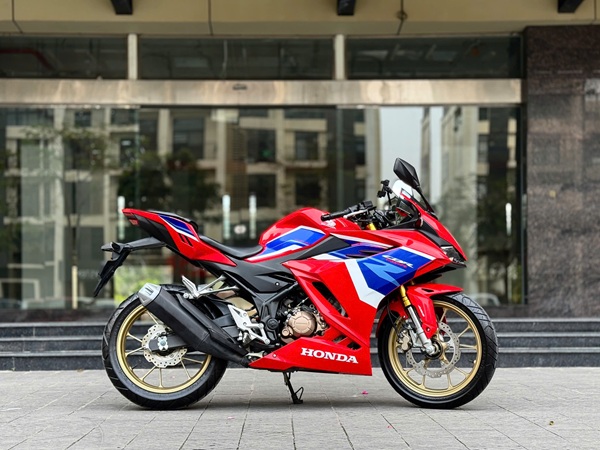 z7476131568906_32c25e3728a7d8d1d7947f8baada4edb z7476131568906 32c25e3728a7d8d1d7947f8baada4edb