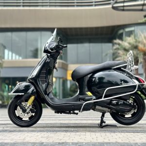 Vespa GTS HPE Super Tech 300 29A1-395.30 2 z7950217139444 83164d10347538937da2a41f93af4fd8