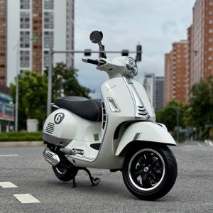 Vespa GTS Super ABS 125 29B2-278.85 6 1784444101590 3804525124514691669 g956551591846218207 8111ca52db2d57f209ae3db12800d83f