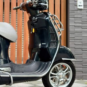 Vespa GTS 150 Classic 2023 29V7-733.20 4 1785745931117 3804525124514691669 g956551591846218207 9aba35b672ffb6bf4dd41c9f2fae625c