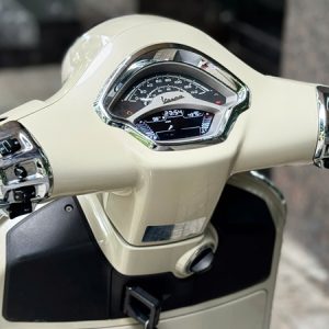 Vespa GTS 150 Smartkey (Hồ sơ 2023) 6 1786765751163 3804525124514691669 g956551591846218207 f37d0c7f7a94fd8a62e60ae1bca274aa